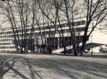 1970–1975 m. pastatyti nauji Cheminės technologijos fakulteto rūmai ir laboratorijų korpusas (architektas V. Dičius)