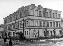 Antrieji Lietuvos universiteto rūmai, kuriuose buvo įkurtos Technikos fakulteto Elektrotechnikos skyriaus laboratorijos, 1923–1931 m.