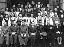1-oji ir paskutinė Istorijos-filologijos fakulteto laida,1949 m.