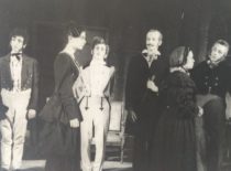 Scena iš spektaklio „Vedybos“, 1949 m. (Originalas – Likšų šeimos archyve)