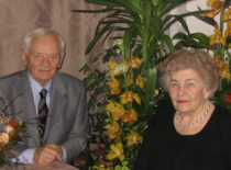 Prof. A. Matukonis su žmona Laimute, 2005 m. (Iš A. Matukonio šeimos archyvo)