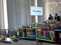 2015 m. KTU Ekonomikos ir verslo fakultete buvo atidaryta „Bloomberg“ finansų ir rinkų laboratorija „Bloomberg Financial Markets Lab“.