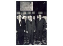 KPI Organinės chemijos katedros profesoriai J. Degutis, R. Baltrušis ir S. Kutkevičius, 1985 m.