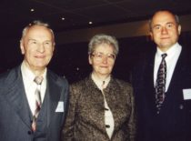 Ragulskiai su prof. K. Ragulskio mokiniu prof. Lialinu (Iževskas), 1998 m.
