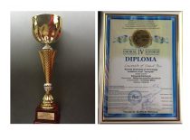 2017 m. Sankt Peterburge (Rusija) vykusio IV pasauliniame vaikų ir jaunimo chorų čempionato pagrindinis prizas ir laureato diplomas, kurį iškovojo KTU akademinis choras „Jaunystė“ (choro „Jaunystė“ archyvas)
