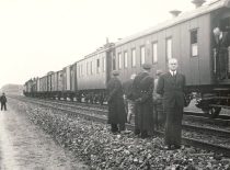 Pirmasis traukinys iš Kauno pakeliui į Vilnių, 1939 m. spalio 28 d. (Prof. S. Kolupailos nuotr., KTU muziejaus nuosavybė)