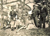 K. Sasnauskas su kurso draugais, 1947 m. (Iš Sasnauskų šeimos archyvo)