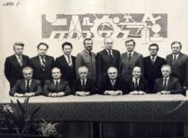 Prof. K. Sasnauskas su KPI dekanais, 1986 m. (Iš KTU fotoarchyvo)