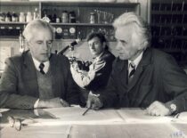 Prof. K. Sasnauskas su doc. M. Martusevičiumi ir A. Balandžiu, 1987 m. (Iš KTU fotoarchyvo)
