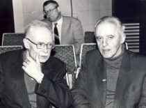 Prof. K. Sasnauskas Lietuvos mokslų akademijoje, 1995 m. (Iš Sasnauskų šeimos archyvo)
