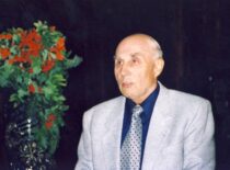 Prof. J. Slavėnas, 2002 m. (Originalas – KTU fotoarchyve)