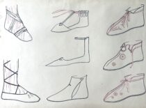 Ankstyvųjų viduramžių VI–X a. apavas. M. Matušakaitės piešinys, 1981 m. (Originalas – KTU muziejuje)