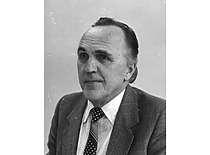 Prof. Česlovas Jakimavičius 1984 m. (KTU muziejus)