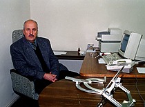 KTU Radioelektronikos fakulteto Telematikos mokslinės laboratorijos vedėjas doc. Arminas Ragauskas 1997 m. (KTU fotoarchyvas, A. Steponavičiaus nuotr.)