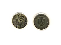KTU įkūrimo 90-mečio medalis, 2012 m. (Originalas – KTU muziejuje)