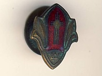 Ateitininkų federacijos ženklelis, priklausęs V. Jasiukevičiui, XX a. 4-asis dešimtmetis (KTU muziejus)