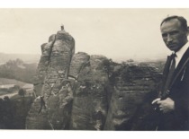 J. Indriūnas stažuotės metu Drezdeno apylinkėse, 1931 m. (KTU muziejus)