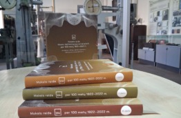 Vasario 16-ajai išleista knyga apie mokslo raidą KTU