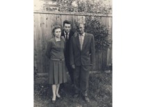 Kauno politechnikumo moksleivis A. Fedaravičius su tėvais, 1963 m. (Prof. A. Fedaravičiaus &scaron;eimos archyvas)