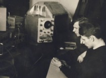 A. Fedaravičius ir A Sudintas &bdquo;Vibrotechnikoje&ldquo;, 1968 m. (Prof. A. Fedaravičiaus &scaron;eimos archyvas)