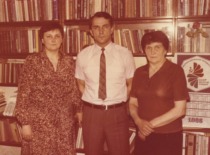 A. Fedaravičius su žmona Lilija ir mama Bronislava, 1986 m. (Prof. A. Fedaravičiaus &scaron;eimos archyvas)