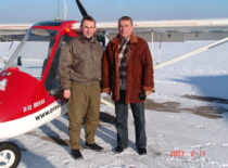 Prof. A. Fedaravičius su kolega pilotu doc. Darijumi Pogodinu, 2007 m. (Prof. A. Fedaravičiaus &scaron;eimos archyvas)