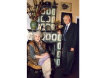 Prof. R. Baltru&scaron;is su žmona Irena savo namuose Kaune, 2013 m. (Prof. R. Baltru&scaron;io archyvas)