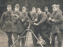 A. Fedaravičius sovietų kariuomenėje su minosvaidžiu, 1966 m. (Prof. A. Fedaravičiaus &scaron;eimos archyvas)