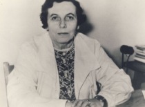 Prof. V. Zelionkaitė &ndash; KPI Neorganinės chemijos katedros vedėja, 1979 m. (KTU muziejus)