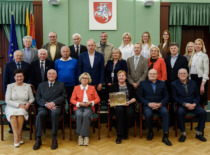 Knygos &bdquo;Mokslo raida Kauno technologijos universitete per 100 metų 1922&ndash;2022 m.&ldquo; sutiktuvės KTU auloje 2026 m. gegužės 6 d. (J. Klėmano nuotr., KTU fotoarchyvas)