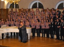 KTU akademinis choras &bdquo;Jaunystė&ldquo; su vadove D. Beinaryte Lietuvos auk&scaron;tųjų mokyklų chorų festivalyje Klaipėdoje, 2010 m. (Lietuvos nacionalinio kultūros centro archyvas)
