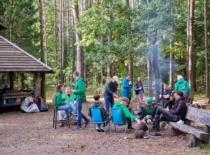 Choro &bdquo;Jaunystė&ldquo; nariai tradiciniame &scaron;a&scaron;lykų baliuje, 2024 m. (Choro &bdquo;Jaunystė&ldquo; archyvas)